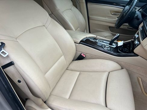 Used 2011 BMW 528i Sedan image 12