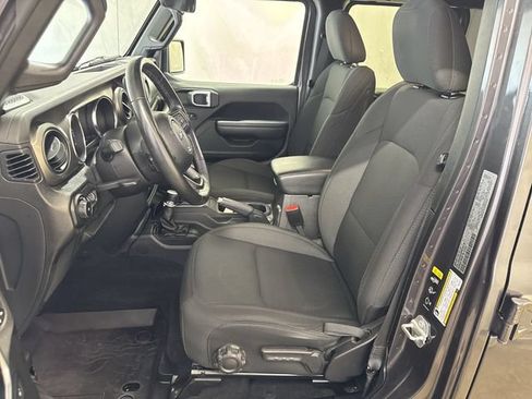 Used 2021 Jeep Wrangler Unlimited Sport AWD/4WD image 10