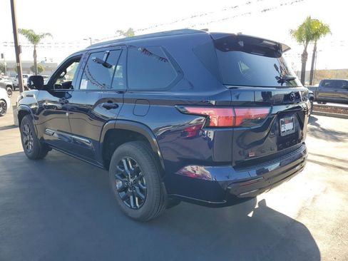 New 2026 Toyota Sequoia Platinum image 5