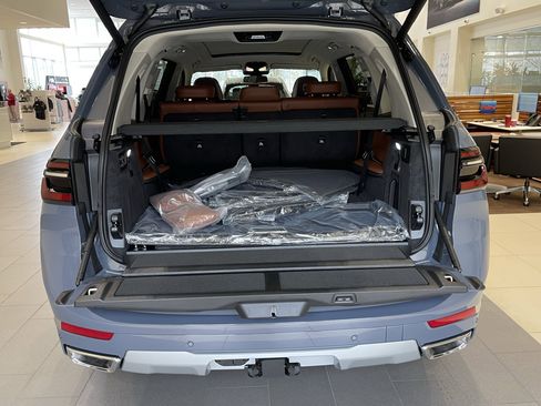 New 2026 BMW X7 xDrive40i w/ Executive Package image 8