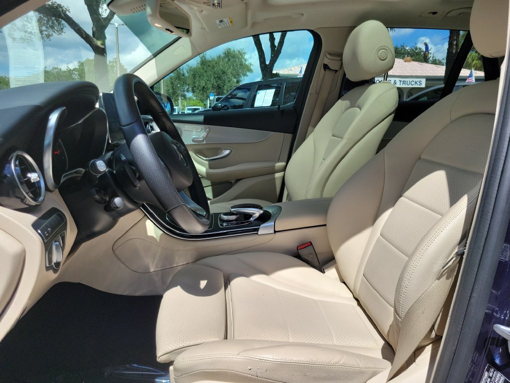 Used 2019 Mercedes-Benz GLC 300 image 15