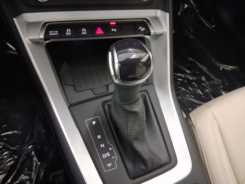 New 2025 Audi Q3 2.0T Premium w/ Convenience Package image 16