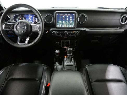 Used 2023 Jeep Wrangler Unlimited Sahara w/ Cold Weather Group AWD/4WD image 11
