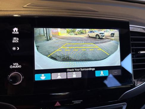 Used 2024 Honda Passport Black Edition image 17