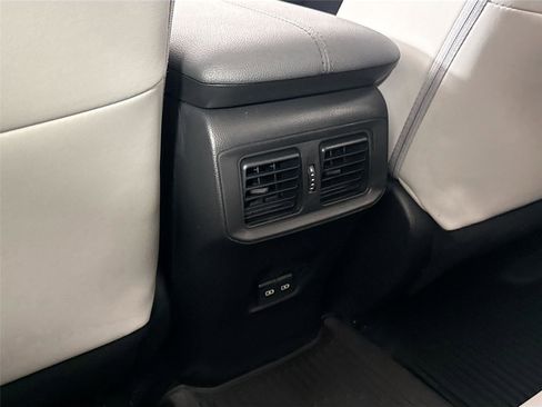 Certified 2022 Toyota RAV4 XLE Premium image 33