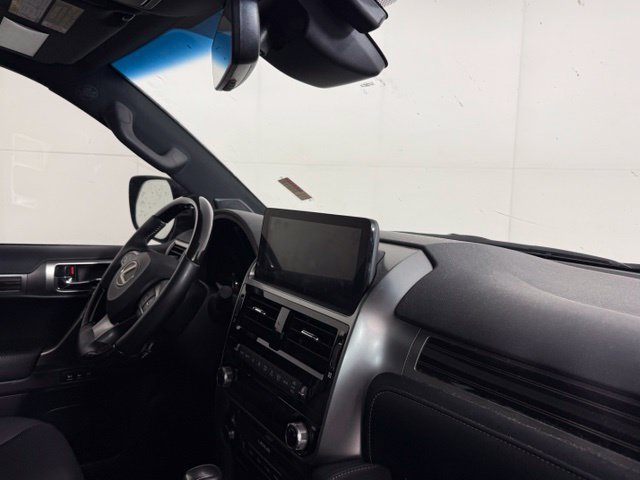 Used 2023 Lexus GX 460 Premium w/ Accessory Package AWD/4WD image 30
