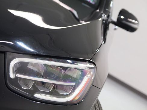 Certified 2021 Mercedes-Benz GLC 300 4MATIC image 9