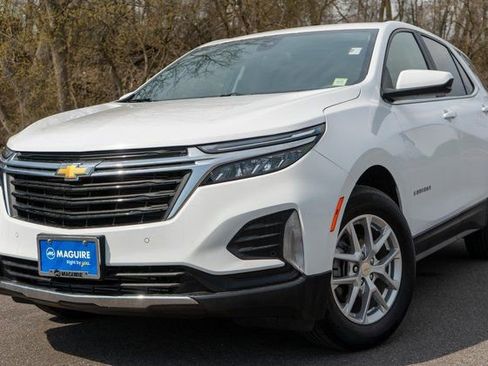 Used 2024 Chevrolet Equinox LT FWD image 1