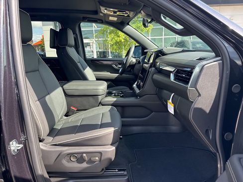 New 2026 GMC Yukon XL Elevation w/ Elevation Premium Package AWD/4WD image 19