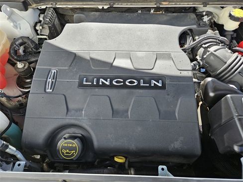 Used 2018 Lincoln MKX Reserve w/ Lincoln MKX Climate Package image 30