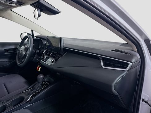 Used 2024 Toyota Corolla LE FWD image 29