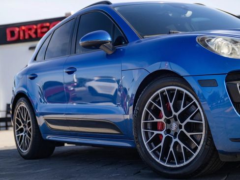 Used 2015 Porsche Macan Turbo AWD/4WD image 3