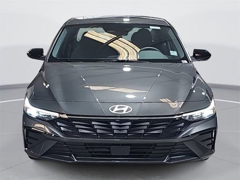 New 2026 Hyundai Elantra SEL Sport image 2