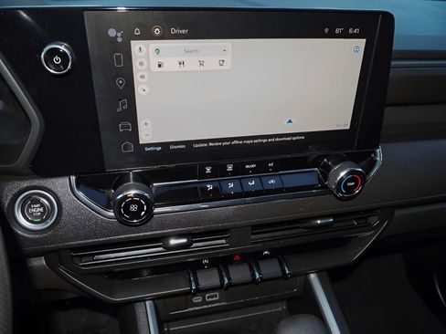 Certified 2023 Chevrolet Colorado Trail Boss w/ Technology Package AWD/4WD image 10