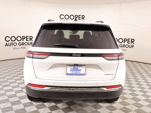 Used 2023 Jeep Grand Cherokee Limited image 21