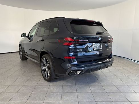 New 2026 BMW X5 xDrive40i w/ M Sport Package AWD/4WD image 3