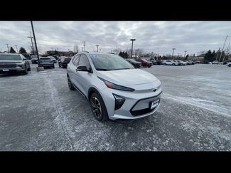 Used 2022 Chevrolet Bolt EUV Premier w/ Sun & Sound Package video 2