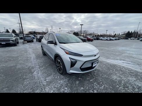 Used 2022 Chevrolet Bolt EUV Premier w/ Sun & Sound Package image 2