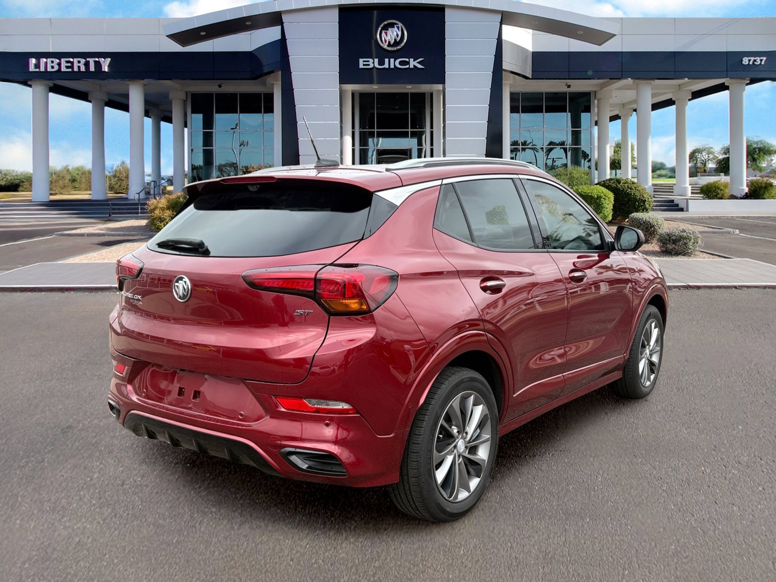 Used 2022 Buick Encore GX Essence w/ Advanced Technology Package FWD image 3