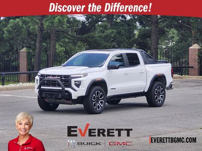 New 2025 GMC Canyon AT4 w/ Nightfall Edition