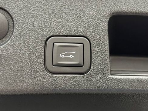 Used 2025 Chevrolet Equinox RS w/ Safety and Technology Package image 28