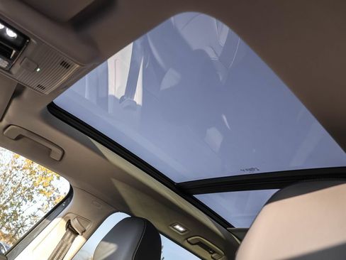 New 2026 Volkswagen Tiguan SE AWD/4WD image 9