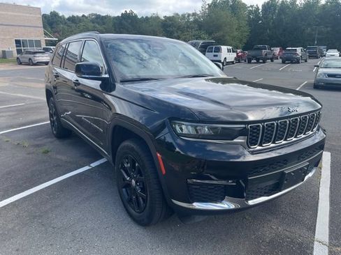 Used 2021 Jeep Grand Cherokee L Limited AWD/4WD image 7