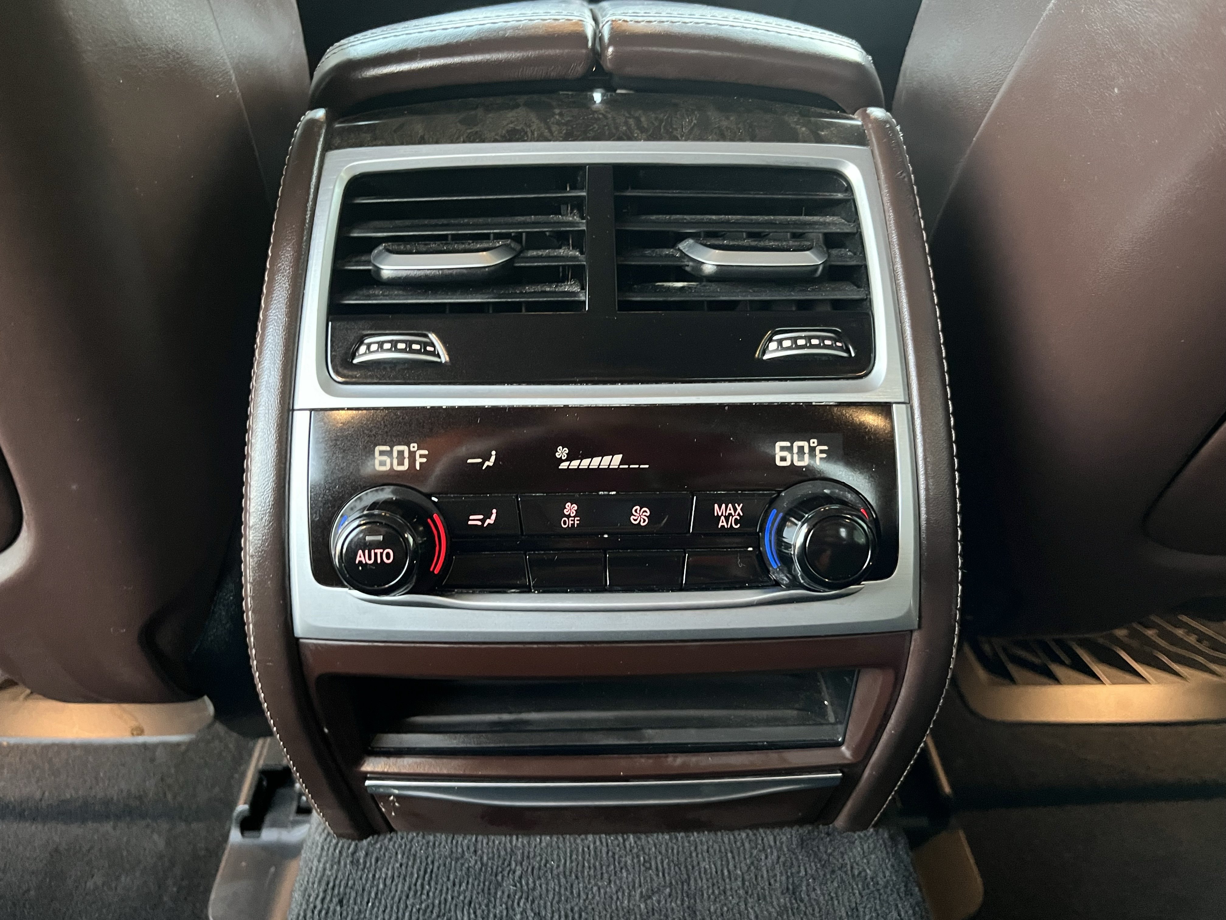 Used 2017 BMW 740i RWD image 29