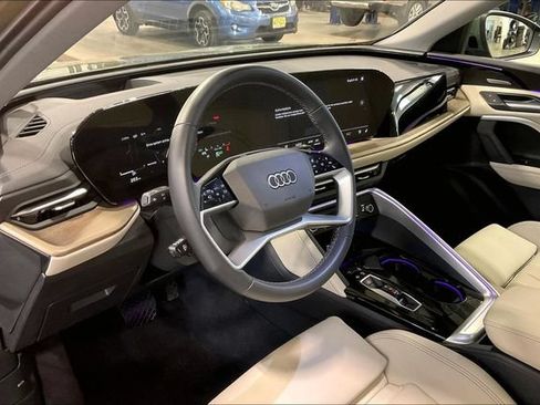 Certified 2025 Audi Q5 Premium Plus w/ Premium Plus AWD/4WD image 14