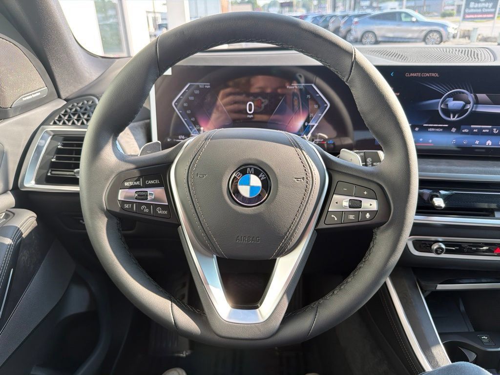 New 2026 BMW X5 xDrive40i w/ Climate Comfort Package AWD/4WD image 40