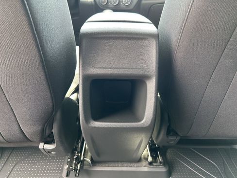 New 2026 Chevrolet Trax LS w/ LS Convenience Package FWD image 34