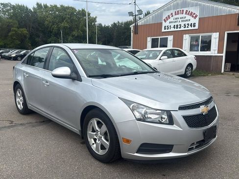 Used 2014 Chevrolet Cruze LT FWD image 3