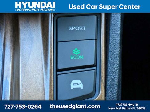 Used 2022 Honda CR-V Touring image 31