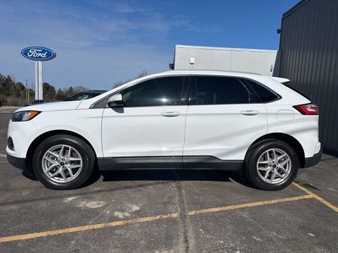 Used 2023 Ford Edge SEL w/ Convenience Package image 2