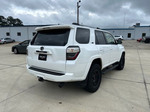 Used 2021 Toyota 4Runner SR5 Premium w/ Moonroof Package AWD/4WD image 3