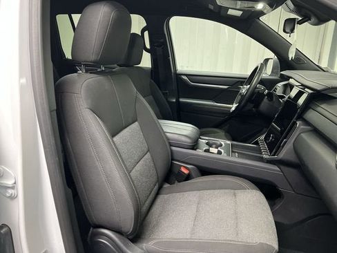 Certified 2025 GMC Acadia Elevation image 28