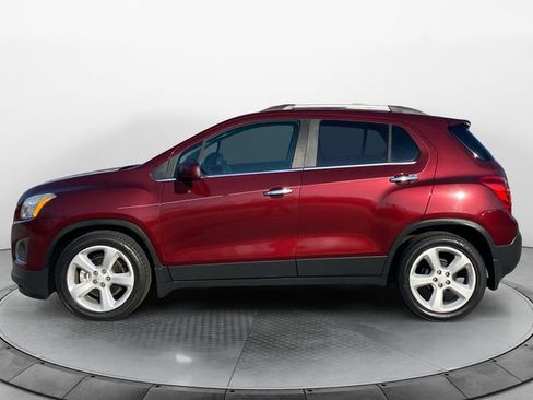 Used 2016 Chevrolet Trax LTZ FWD image 2