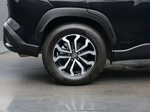 Used 2024 Toyota Corolla Cross S image 9