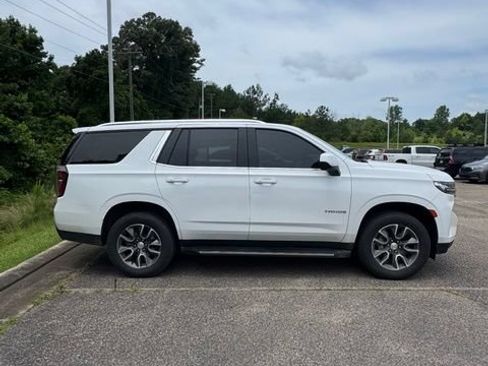Used 2024 Chevrolet Tahoe LS RWD image 5