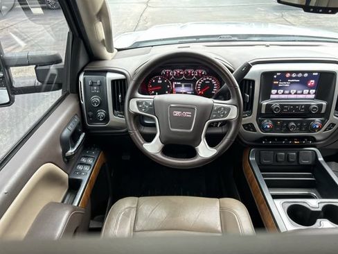 Used 2016 GMC Sierra 2500 SLT w/ Driver Alert Package AWD/4WD image 26