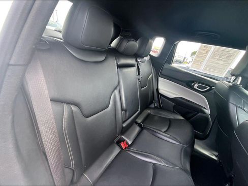 Used 2025 Jeep Compass Limited AWD/4WD image 24