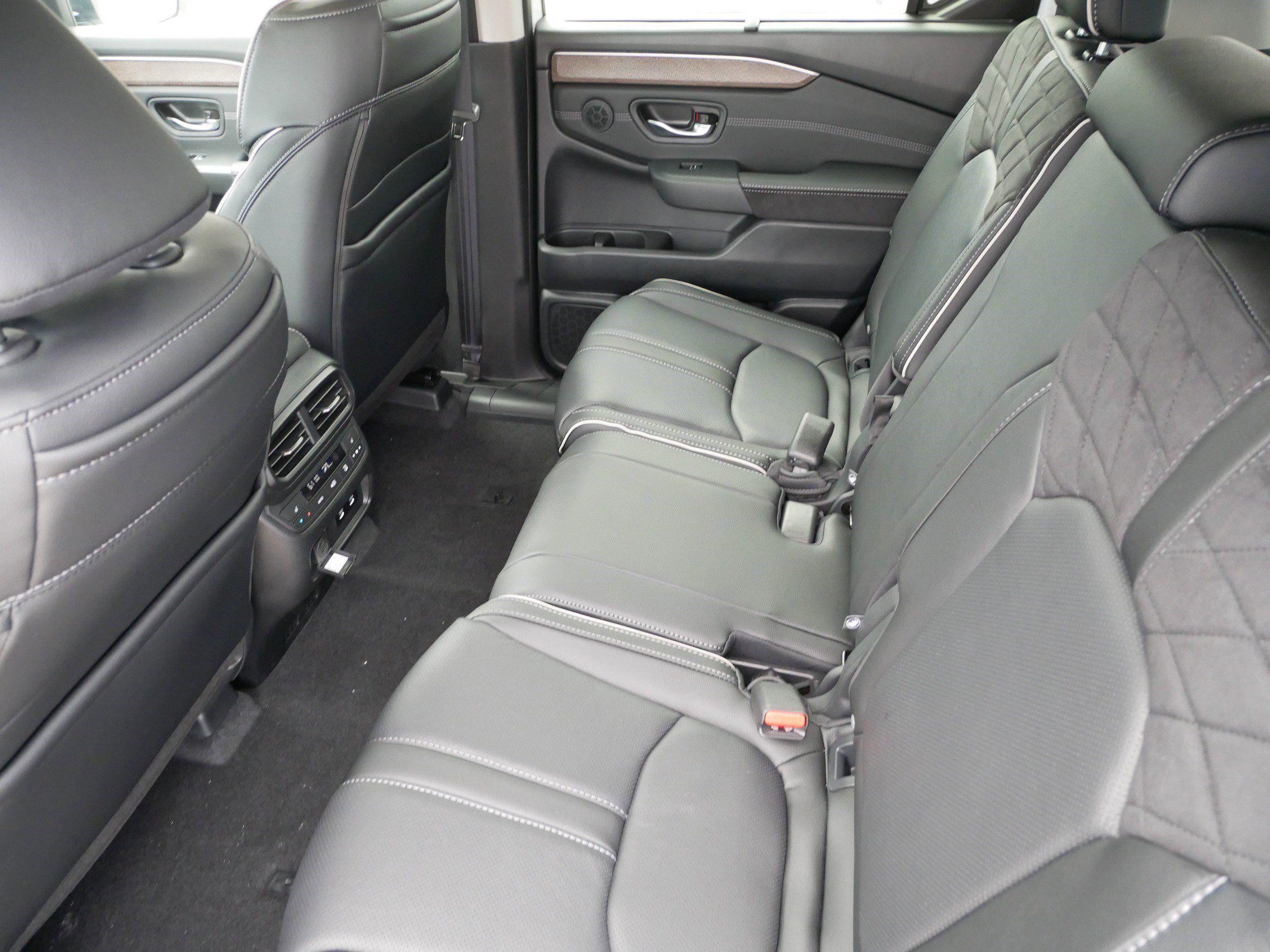 New 2026 Honda Pilot Elite image 8