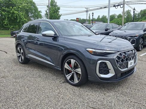 New 2026 Audi SQ5 Premium Plus AWD/4WD image 2