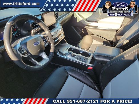Certified 2022 Ford Explorer XLT w/ Equipment Group 202A image 4
