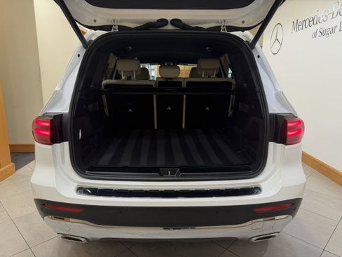 Certified 2025 Mercedes-Benz GLB 250 image 24