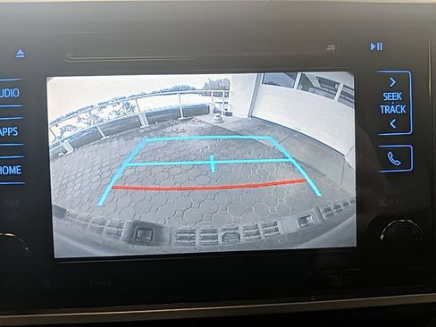 Used 2018 Toyota Tacoma TRD Off-Road image 15