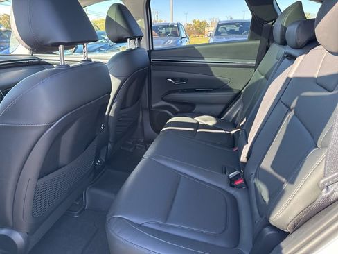 Used 2022 Hyundai Tucson Limited image 16