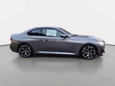 New 2026 BMW 230i Coupe w/ Premium Package image 4