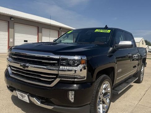 Used 2018 Chevrolet Silverado 1500 High Country AWD/4WD image 4