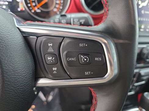 Used 2023 Jeep Wrangler Unlimited Rubicon AWD/4WD image 18